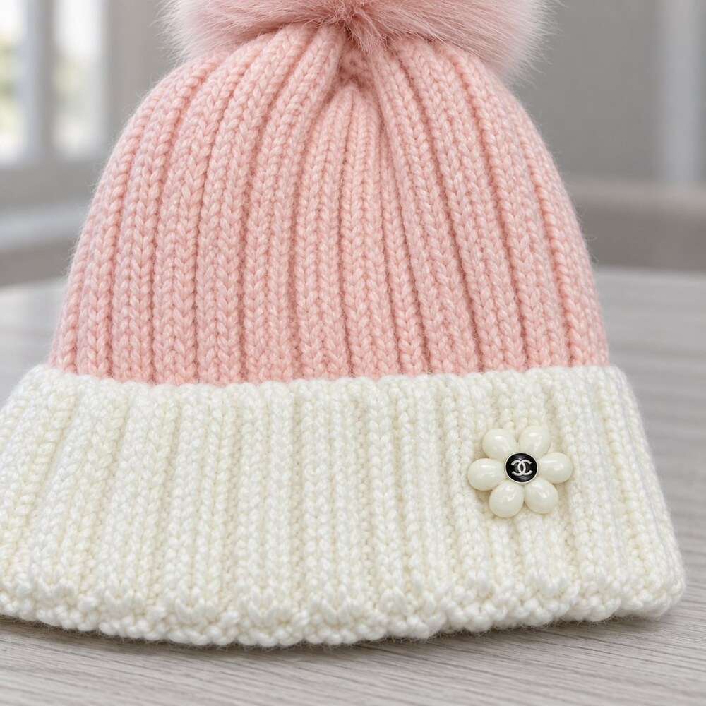 CHANEL Two-Tone Knit Beanie - Picture 5 of 6